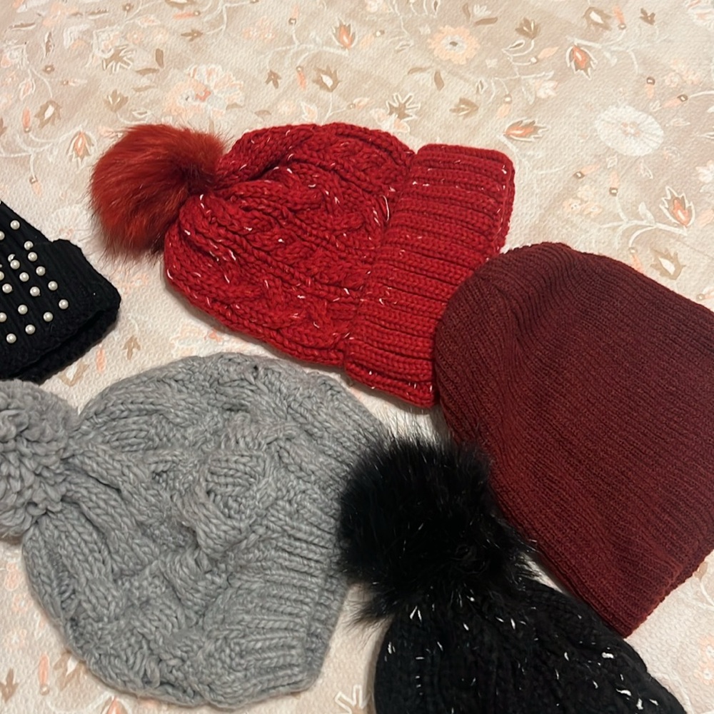 Beanie Set - Picture 5 of 7